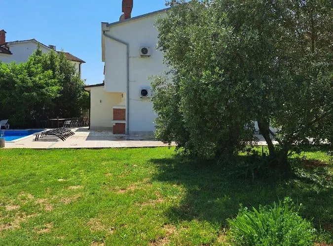 Apartment Eucaliptus Istrien Near The